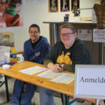 Bild: Sonntag 10 Uhr, die Anmeldung